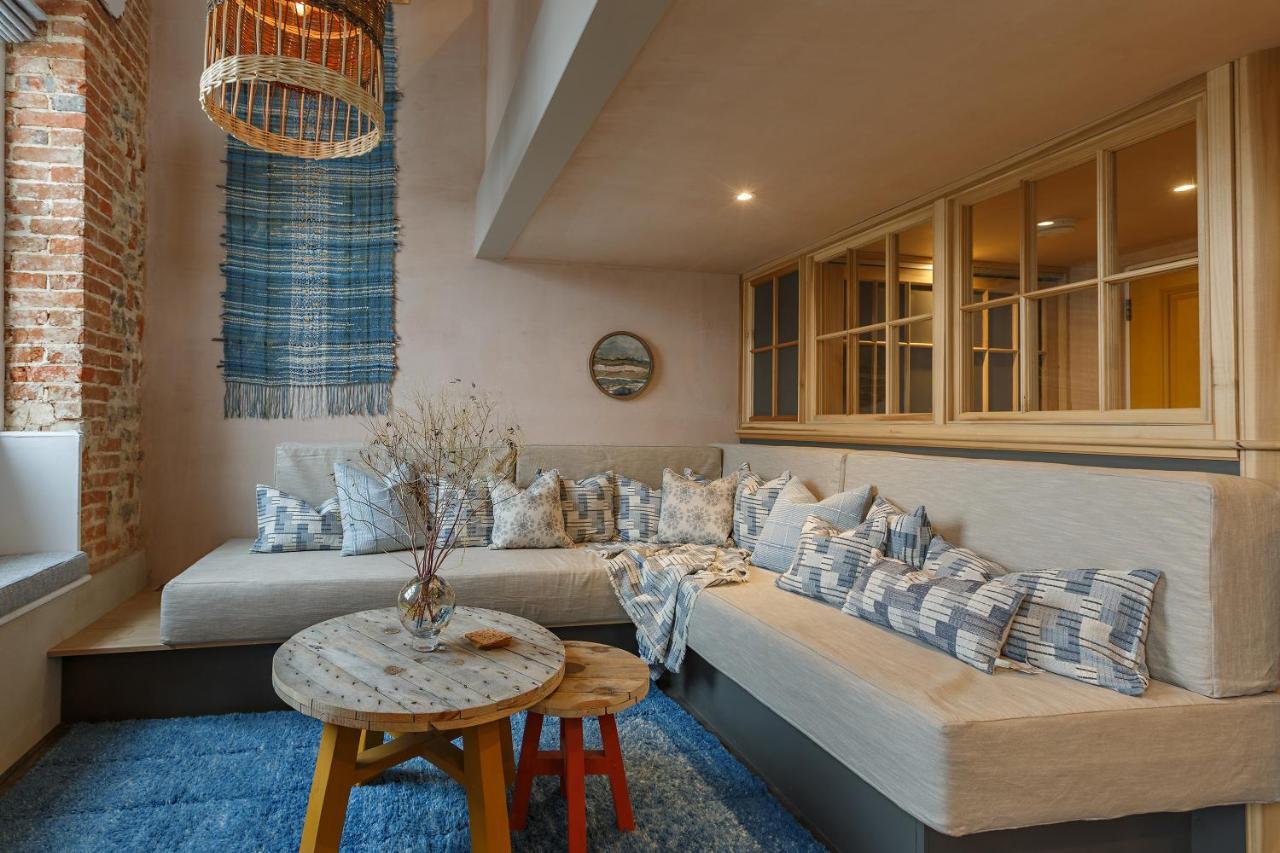 Apartment Shirehall *